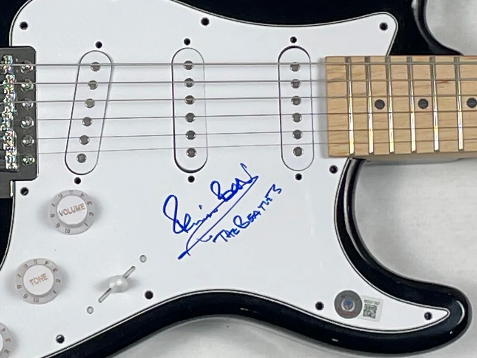 Pete Best The Beatles Signed Autograph Electric Guitar Band Drummer Beckett COA, image 5