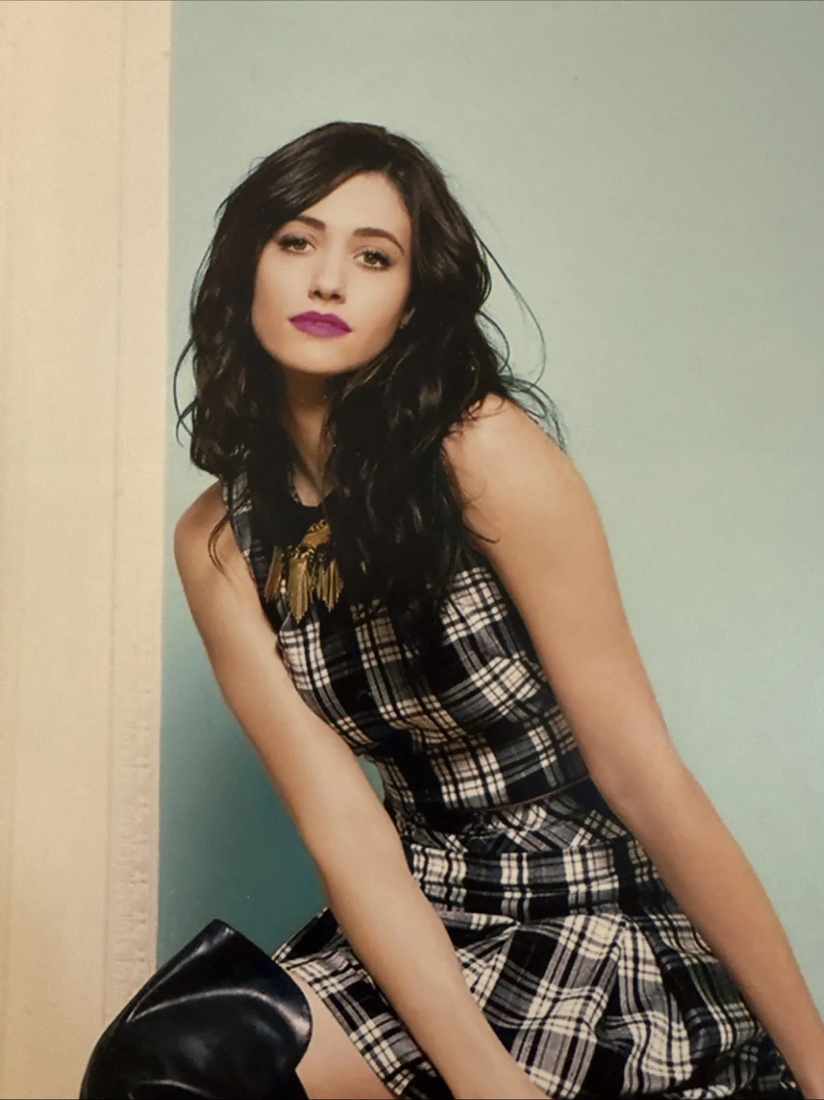 EMMY ROSSUM — Emmy Rossum Signed Shameless 8x10 Color Photo PSA/DNA COA, image 3