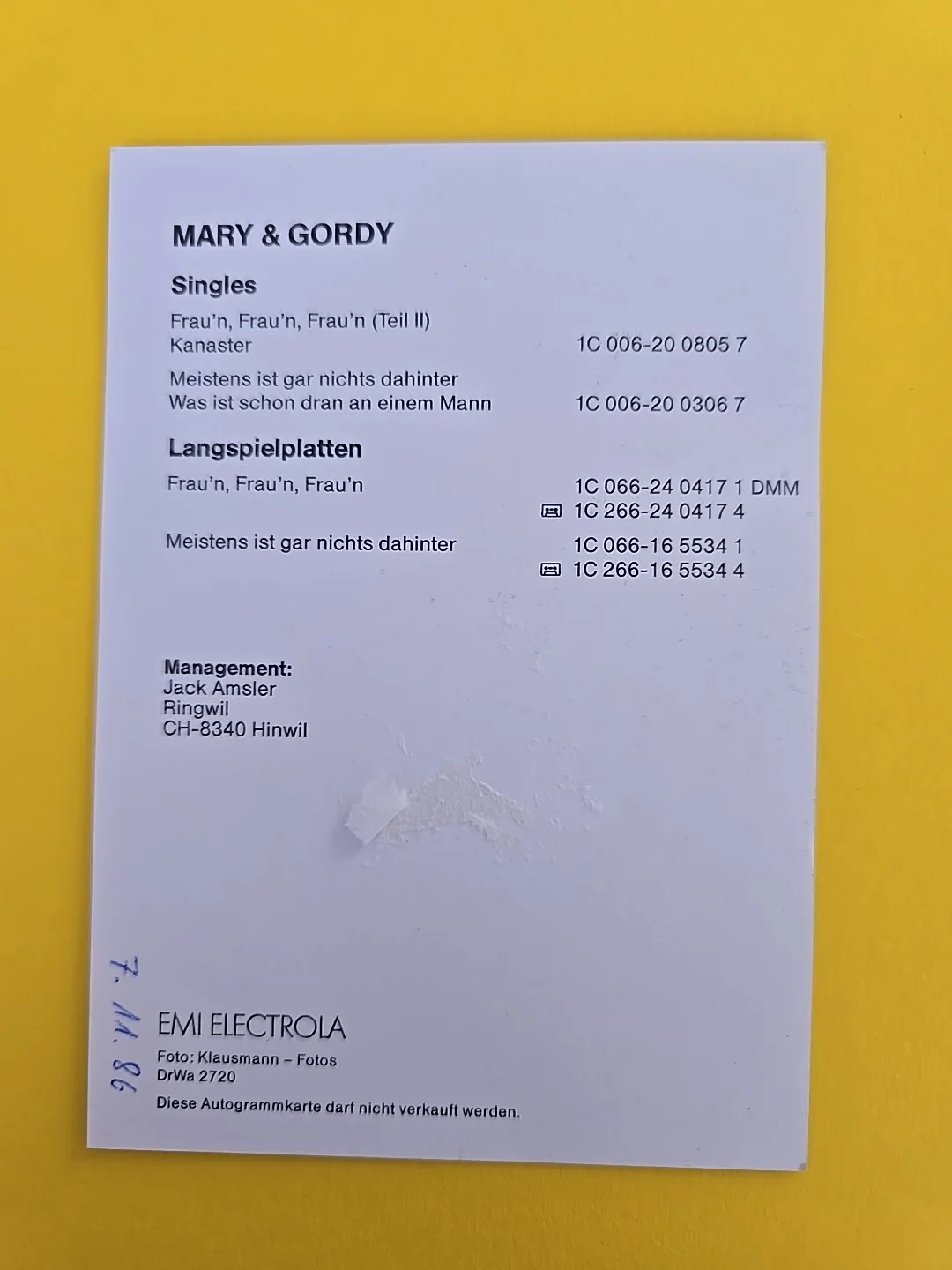 Mary & Gordy Autograph Signed Autograph Signed Autograph Card 10x15cm, image 2