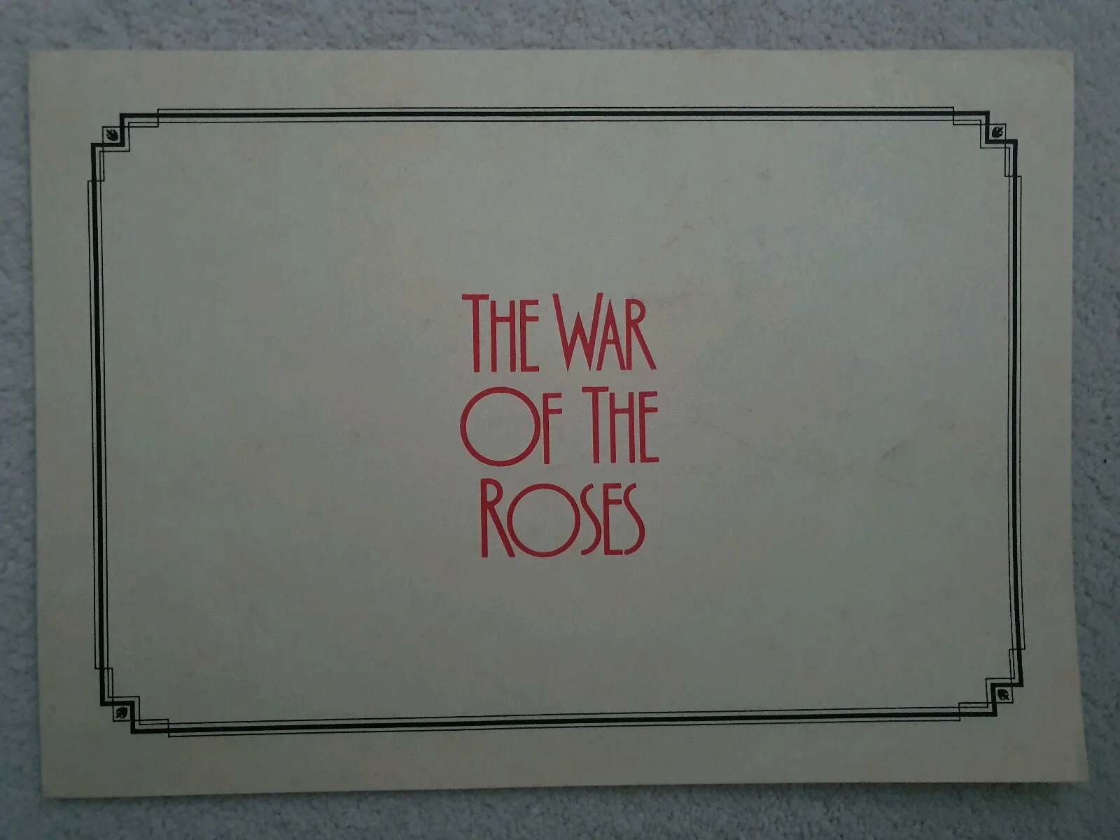 WAR OF THE ROSES - HIGH QUALITY CARD SYNOPSIS BOOKLET - TURNER, DOUGLAS, DEVITO, image 3