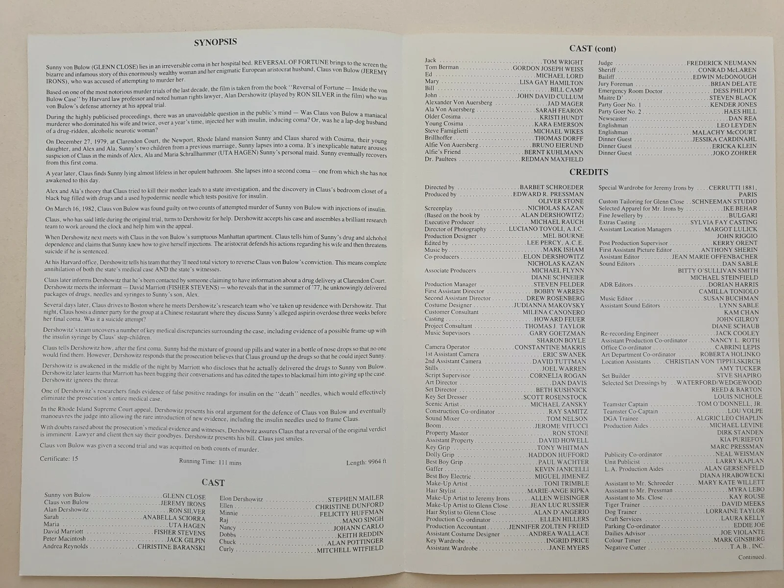 REVERSAL OF FORTUNE - 2 VINTAGE ORIGINAL UK PRESS SYNOPSIS BOOKLETS CLOSE IRONS, изображение 2