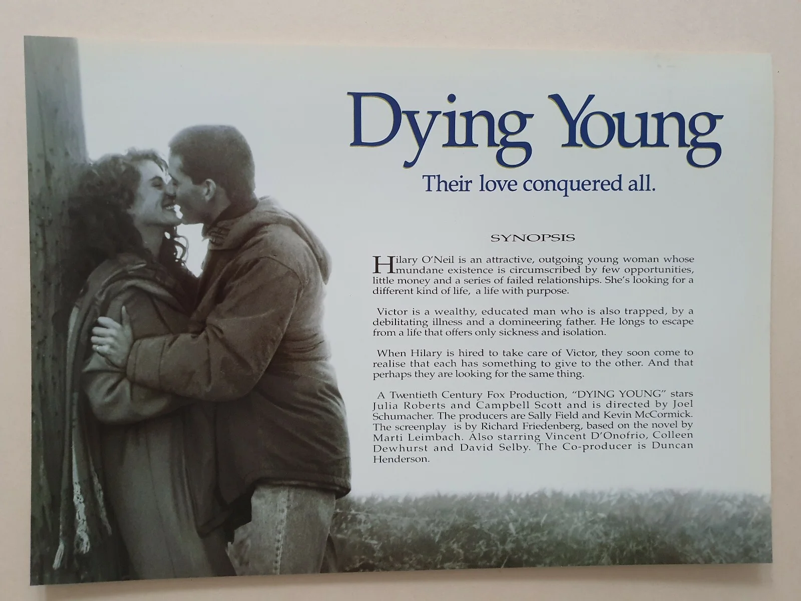 DYING YOUNG - VINTAGE GLOSSY CARD SYNOPSIS & PRESSBOOK - JULIA ROBERTS, изображение 2