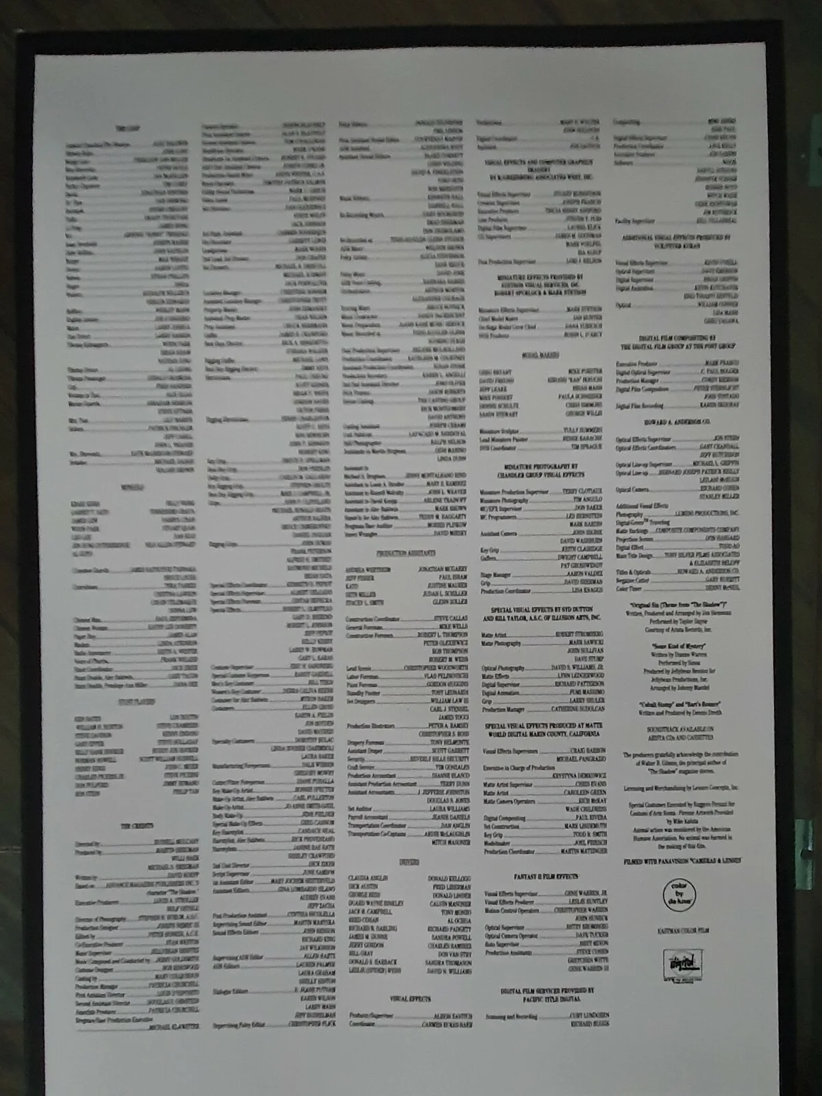 THE SHADOW - HIGH QUALITY ORIGINAL GLOSSY SYNOPSIS BOOKLET CARD - ALEC BALDWIN, image 3