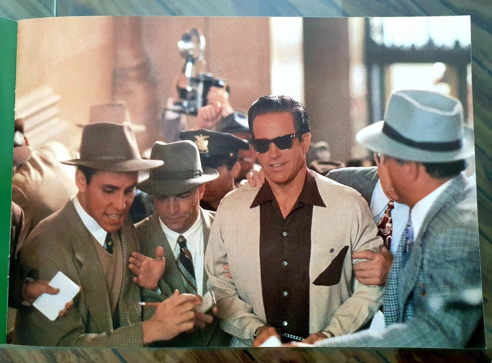 BUGSY - ORIGINAL HIGH QUALITY SYNOPSIS BROCHURE - WARREN BEATTY, ANNETTE BENING, image 5