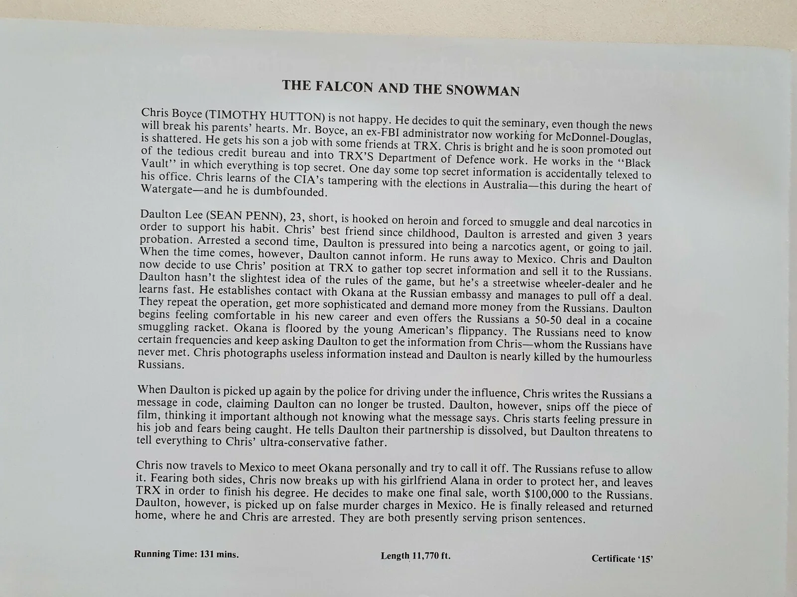 FALCON & SNOWMAN - 2 VINTAGE PRESS INFO SYNOPSIS BOOKLETS - PENN, TIMOTHY HUTTON, изображение 2