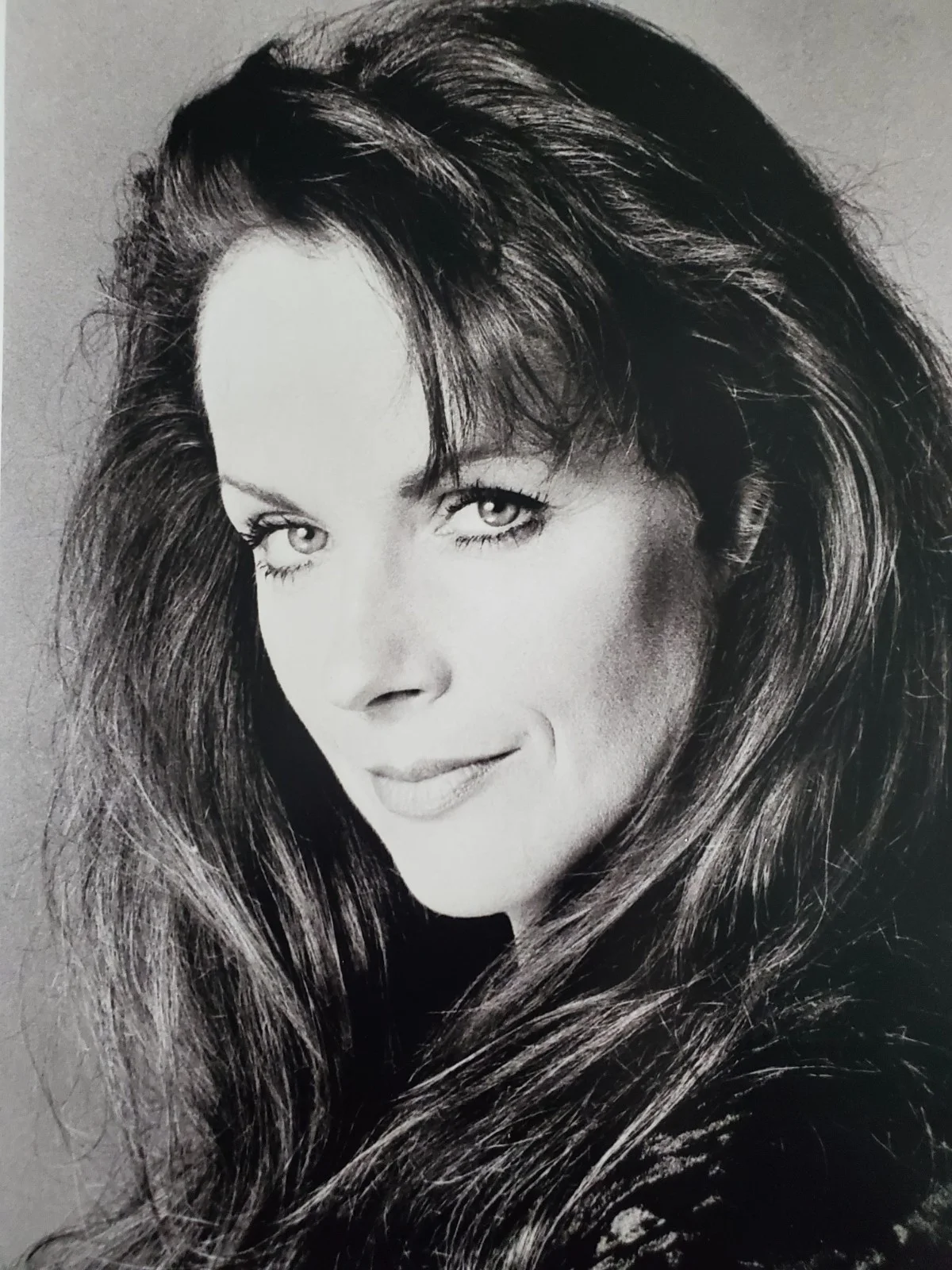 MARY TAMM - THREE VINTAGE ORIGINAL 1990s PHOTOS - DR WHO - ROMANA - BROOKSIDE, изображение 3