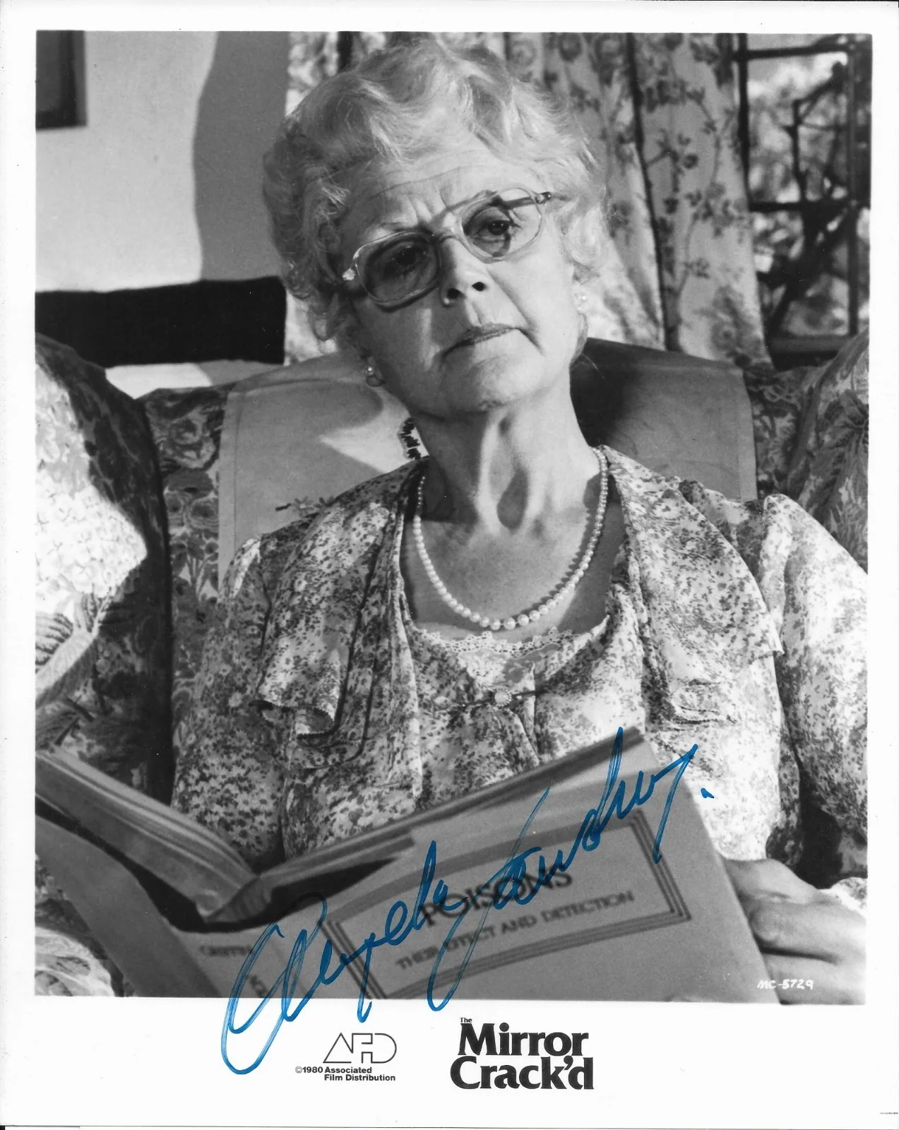 Angela Lansbury — Classic ANGELA LANSBURY Signed 8 x 10 Photo The Mirror Crack'd