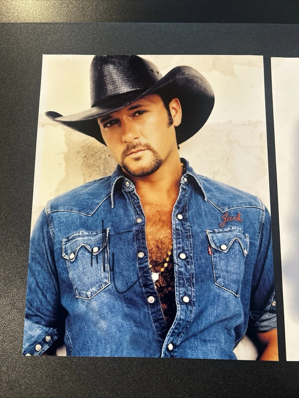 Tim McGraw Country Music Hand Signed Autograph Photograph 12x8 COA, изображение 2