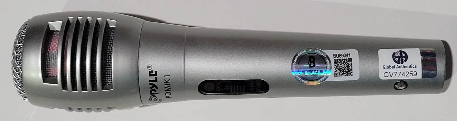 IGGY AZALEA Signed Silver Pyle Microphone The New Classic Work Fancy GA & BAS, image 3