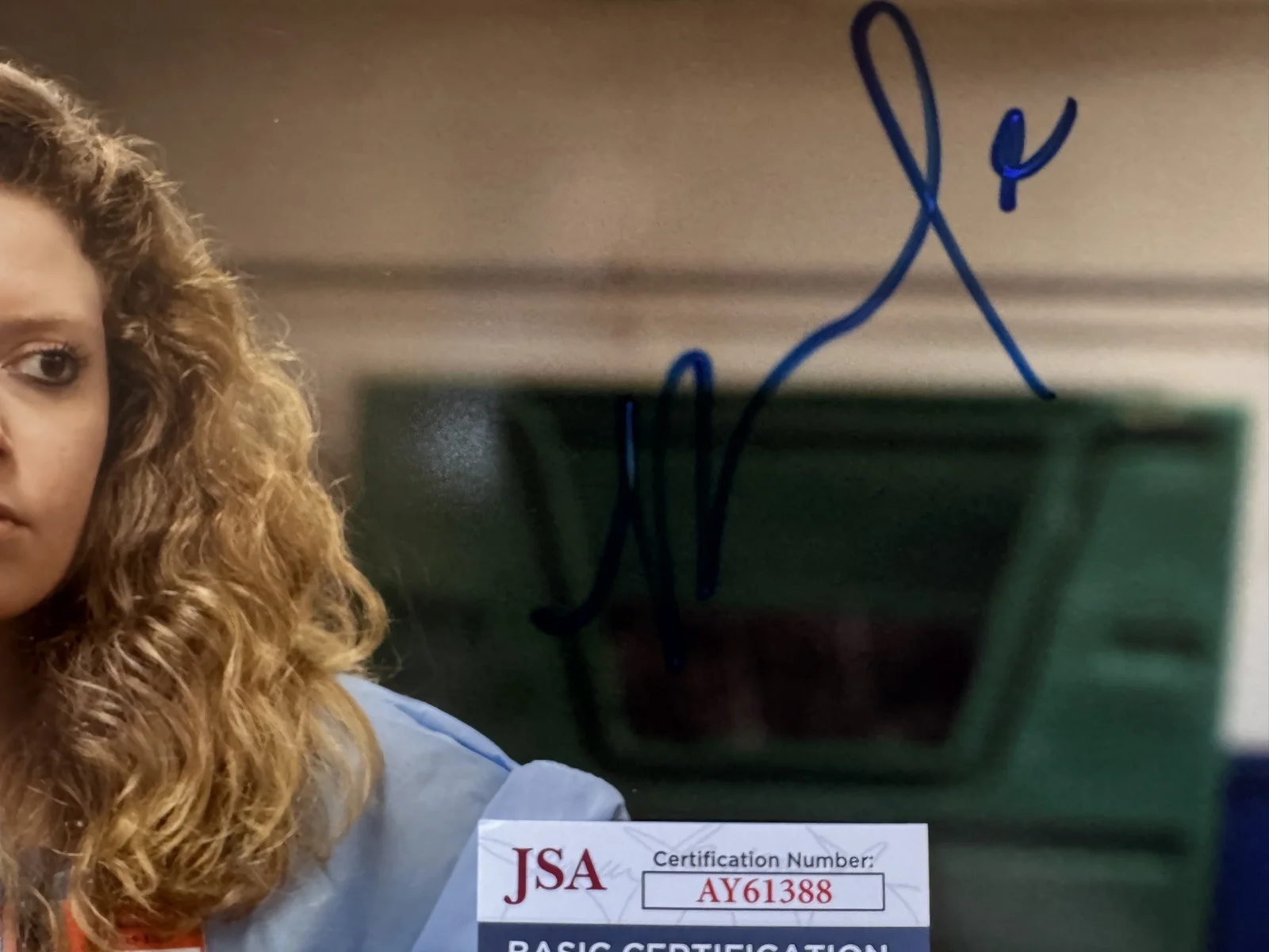 Natasha Lyonne — Natasha Lyonne Signed 11x14 Orange Is the New Black Photo JSA COA, изображение 2