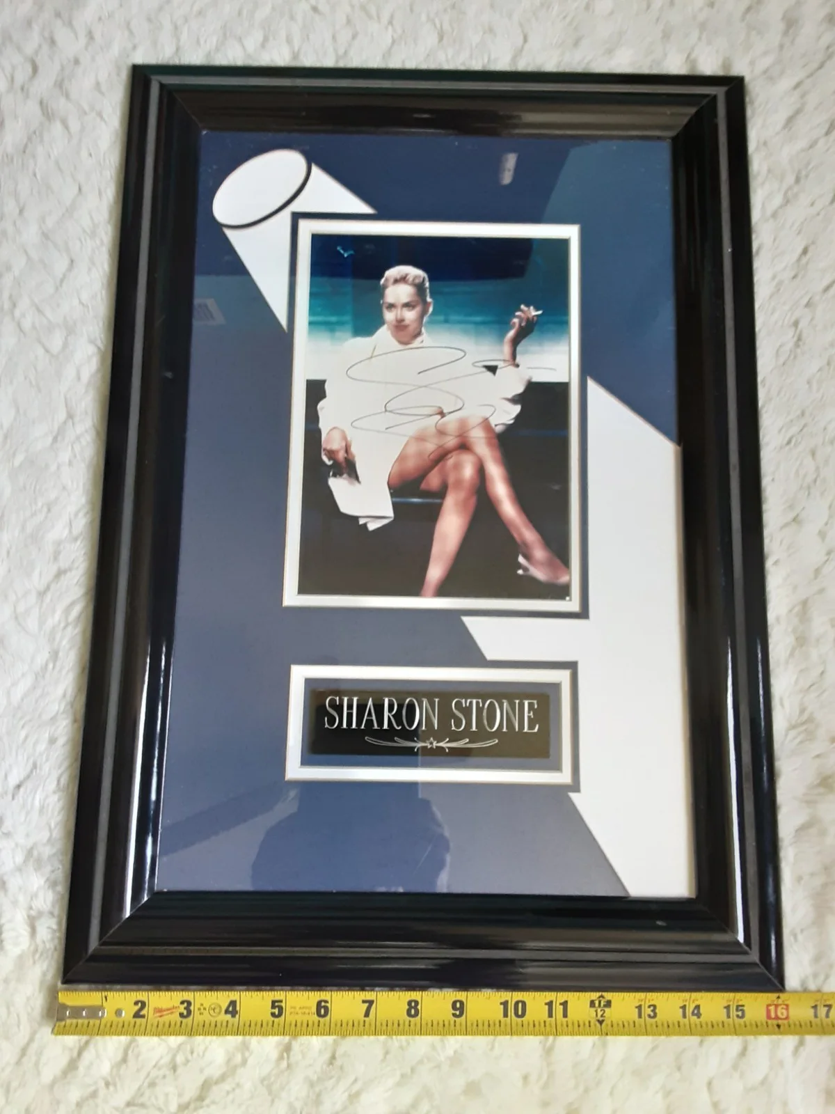 Sharon Stone — Sharon Stone autographed signed framed with Basic Instinct 8x10 movie photo PAAS, изображение 2