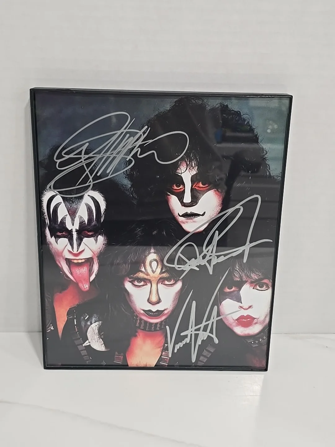 KISS Signed Vintage 8x10 Photo by GENE, ACE & VINNIE w/ LOA Letter Authenticity, изображение 2