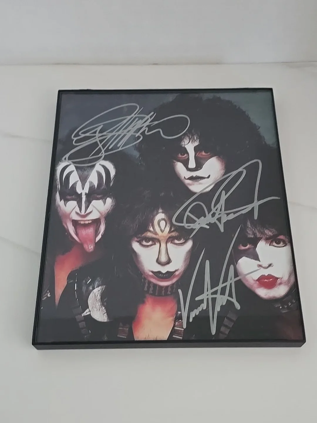 KISS Signed Vintage 8x10 Photo by GENE, ACE & VINNIE w/ LOA Letter Authenticity, изображение 3