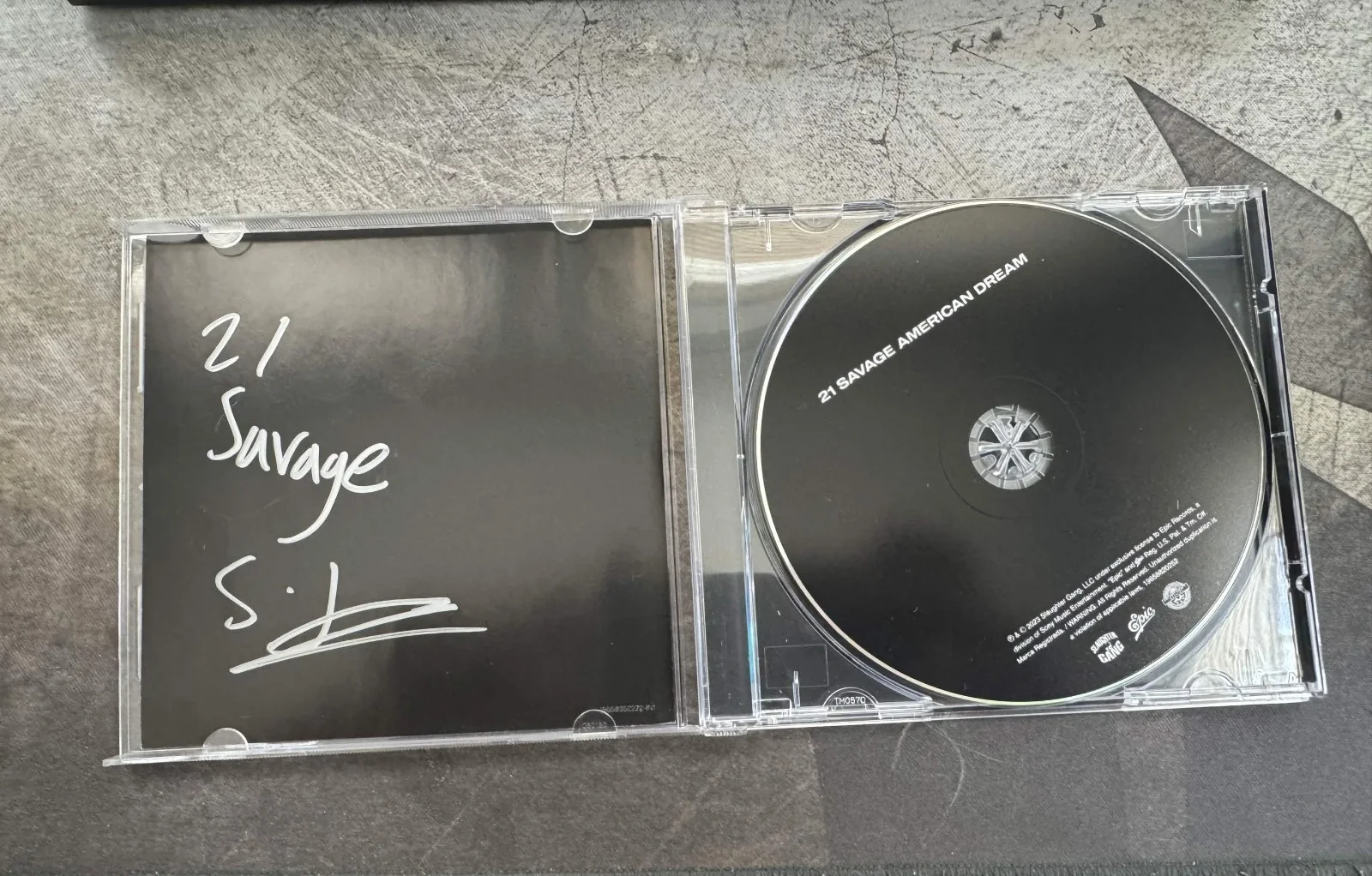 21 Savage Signed Autographed American Dream Alt. Cover Exclusive CD - IN HAND, изображение 2