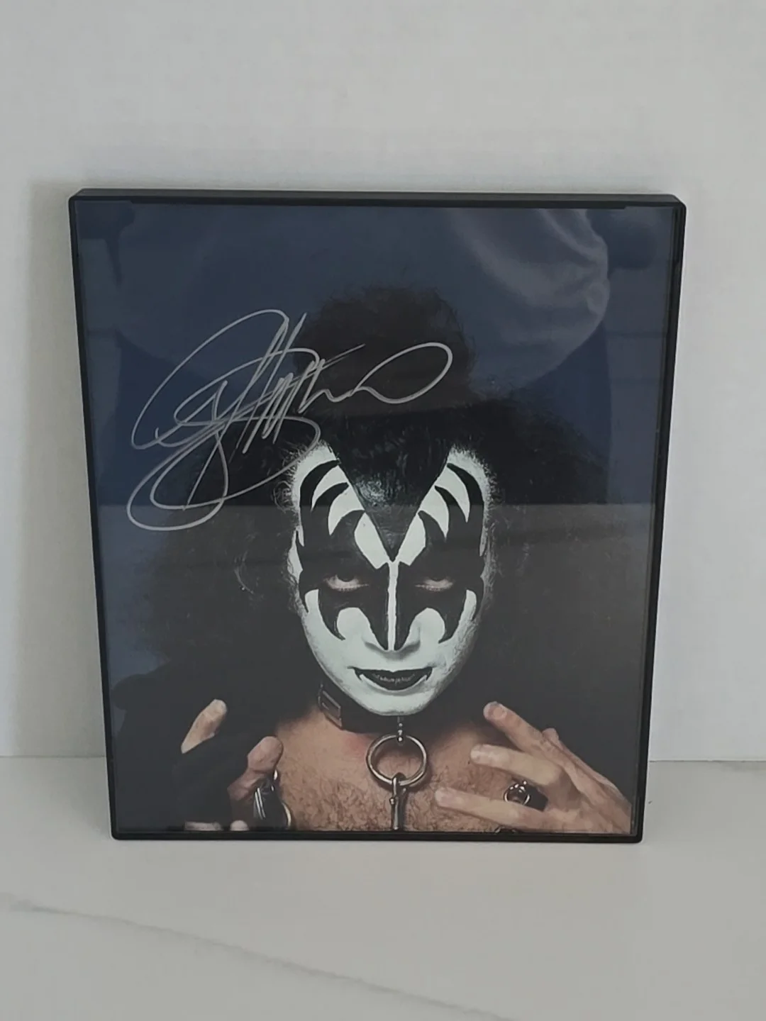 🔥 Gene Simmons of KISS Autographed Signed 8X10 w/Letter of Authenticity VINTAGE, изображение 2