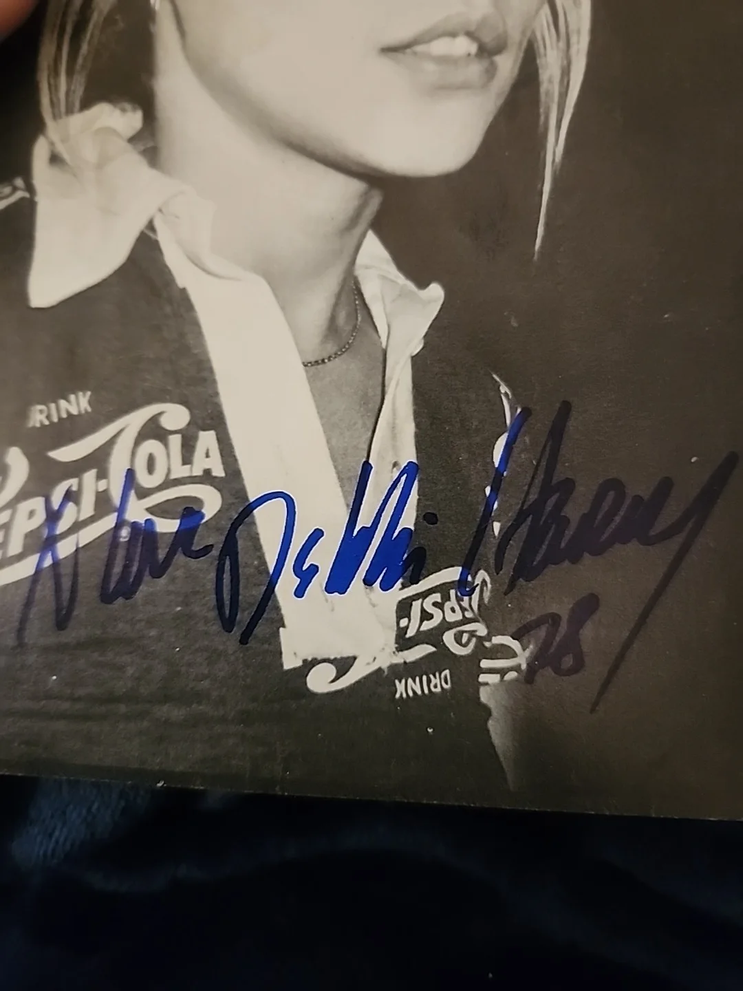 Deborah Harry Signed Post Card, изображение 2