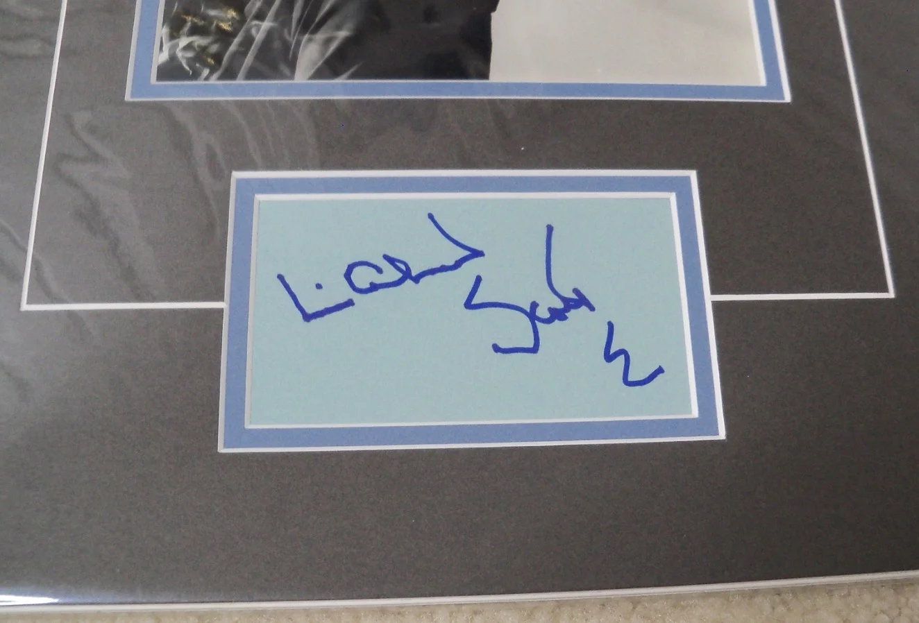 Lizabeth Scott — Lizabeth Scott signed card with photo COA matted ready to frame, image 2