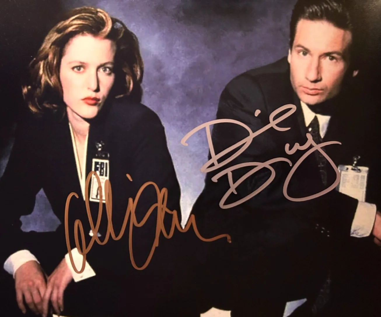 David Duchovny, Gillian Anderson — X-FILES Signed: (Anderson, Duchovny) 8x10" Authentic Original Autograph w/COA