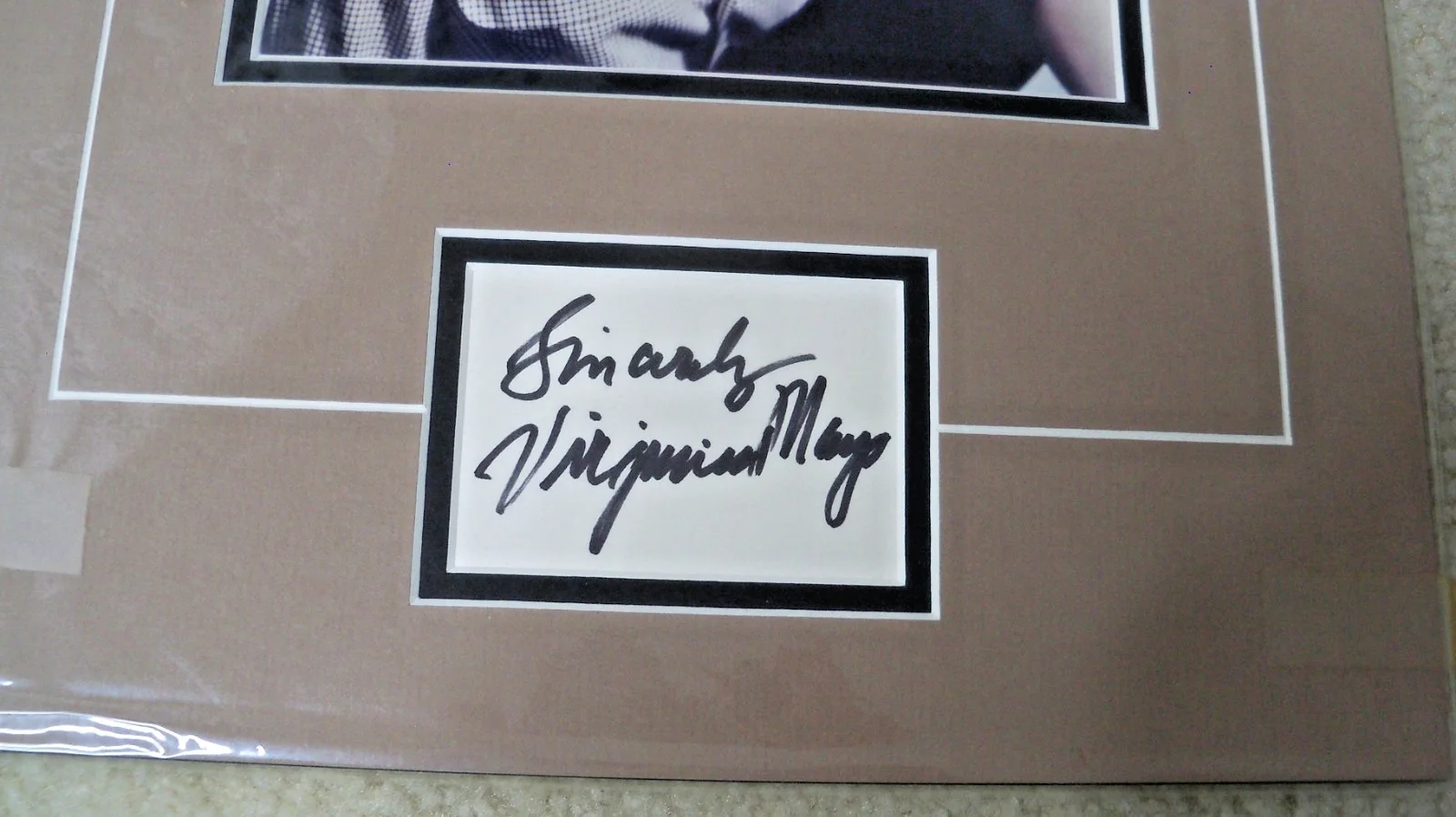 Virginia Mayo — Virginia Mayo signed card with photo COA matted ready to frame, image 2