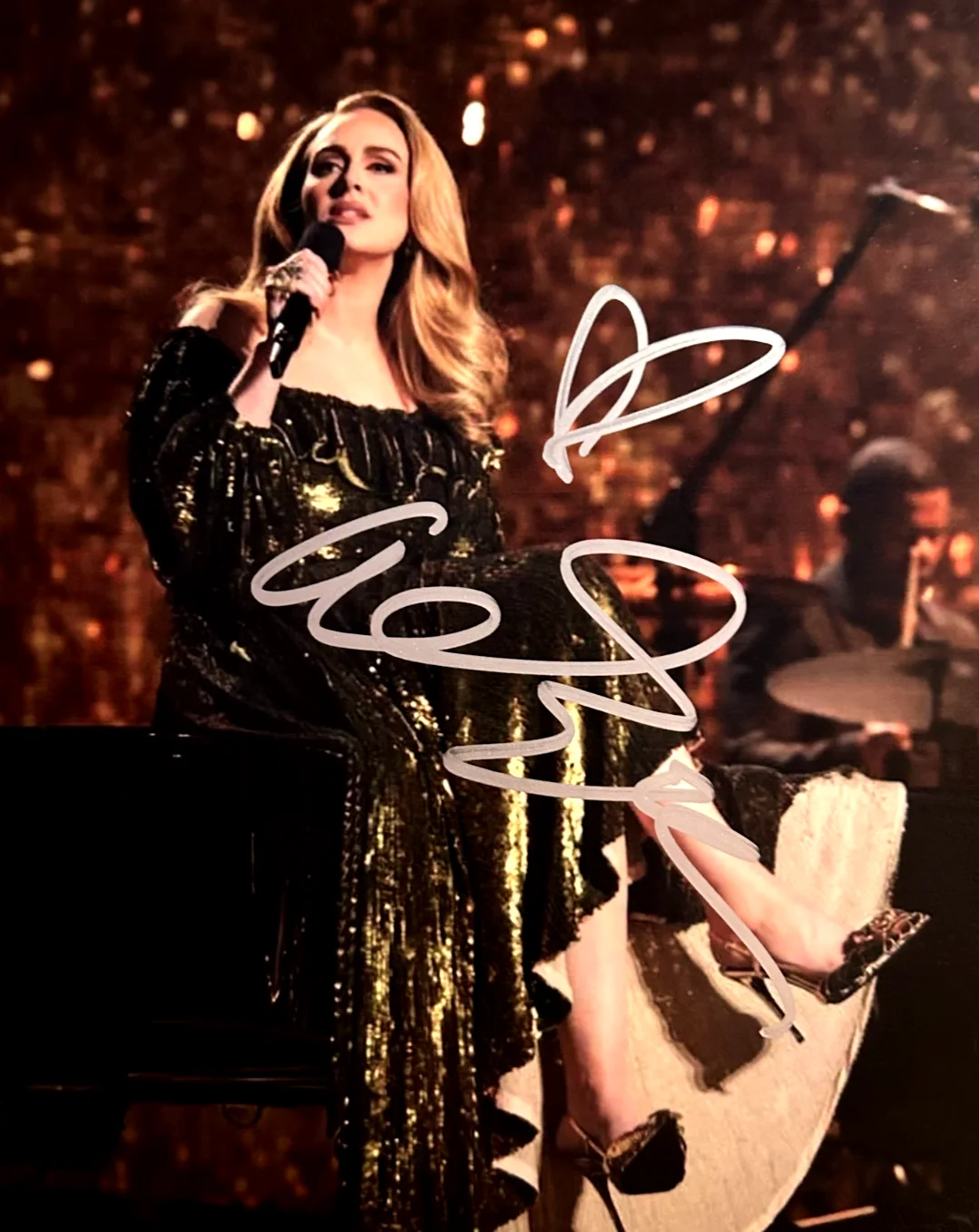 ADELE Signed Original 8x10" Photo Authentic Autograph GENUINE w/COA, image 3