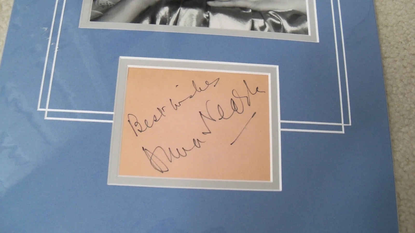 Anna Neagle — Anna Neagle signed card with photo COA matted ready to frame, image 2