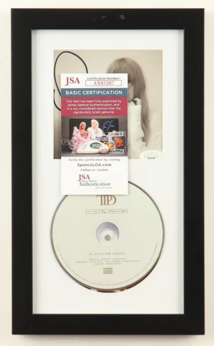 Taylor Swift Signed Custom Framed "The Tortured Poets Department" CD Album Inser, изображение 2