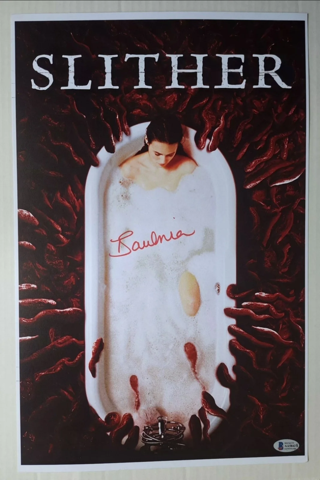 *TANIA SAULNIER* Signed Autograph 11x17 "Slither" Movie Photo Poster Beckett BAS, изображение 2