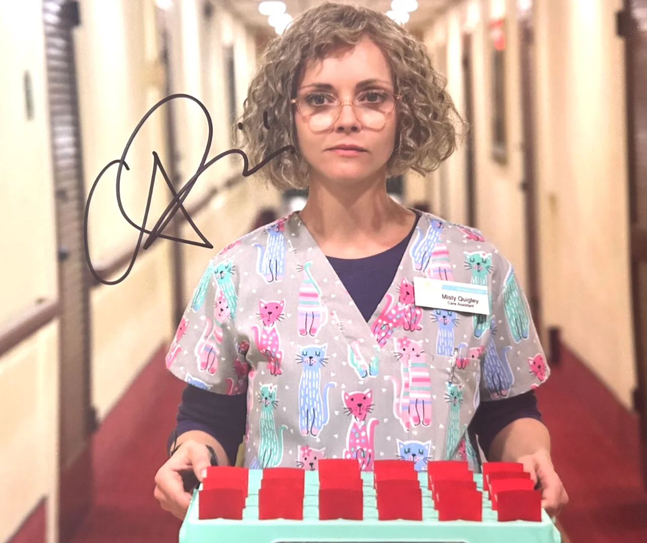 Christina Ricci — Christina Ricci Signed 8x10" YELLOWJACKETS Authentic Original Autograph w/COA, image 3