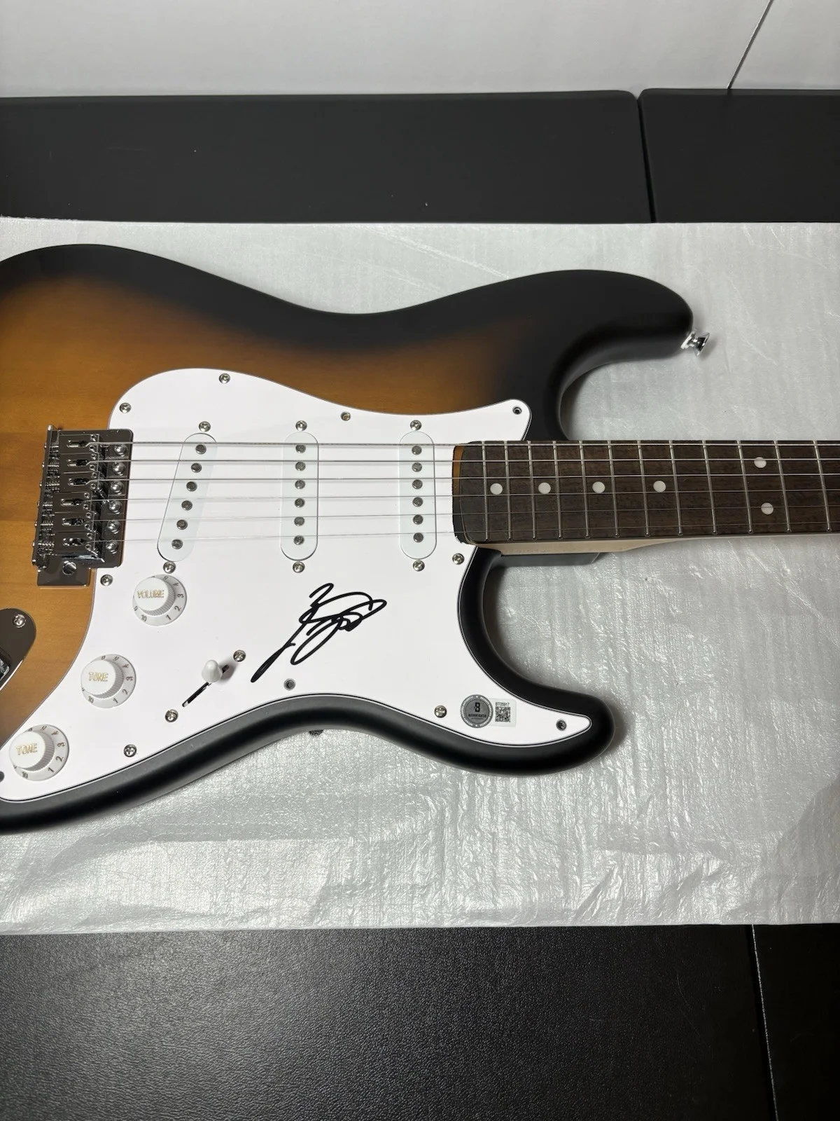 Ella Langley Signed Electric Fender Guitar Country Star Beckett COA Rare Hot, изображение 5