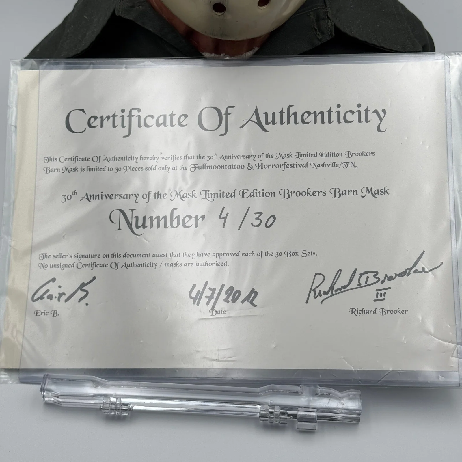 Richard Brooker — Richard Brooker Signed Hockey Mask & COA Scarewear Jason Friday The 13th Part 3, изображение 2