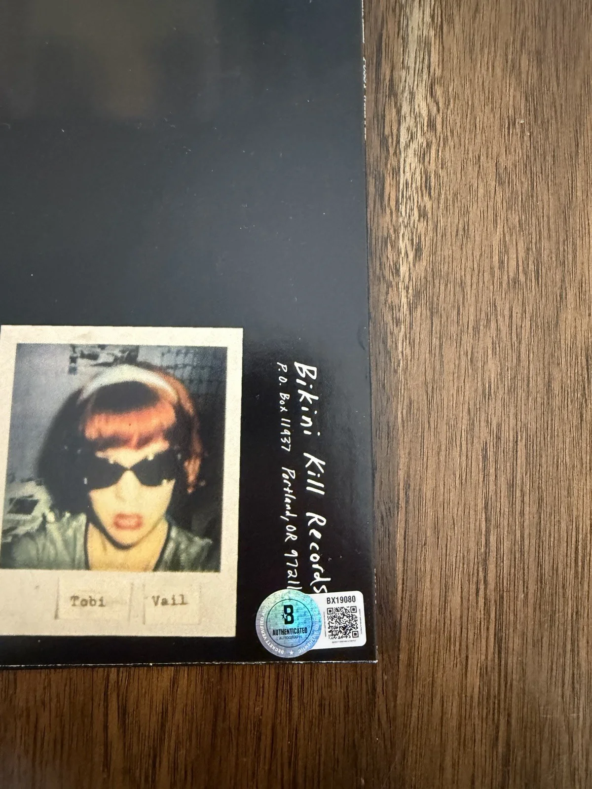 Kathleen Hanna ‘Bikini Kill’ Band Signed Vinyl Album ‘Pussy Whipped’ Beckett, изображение 3