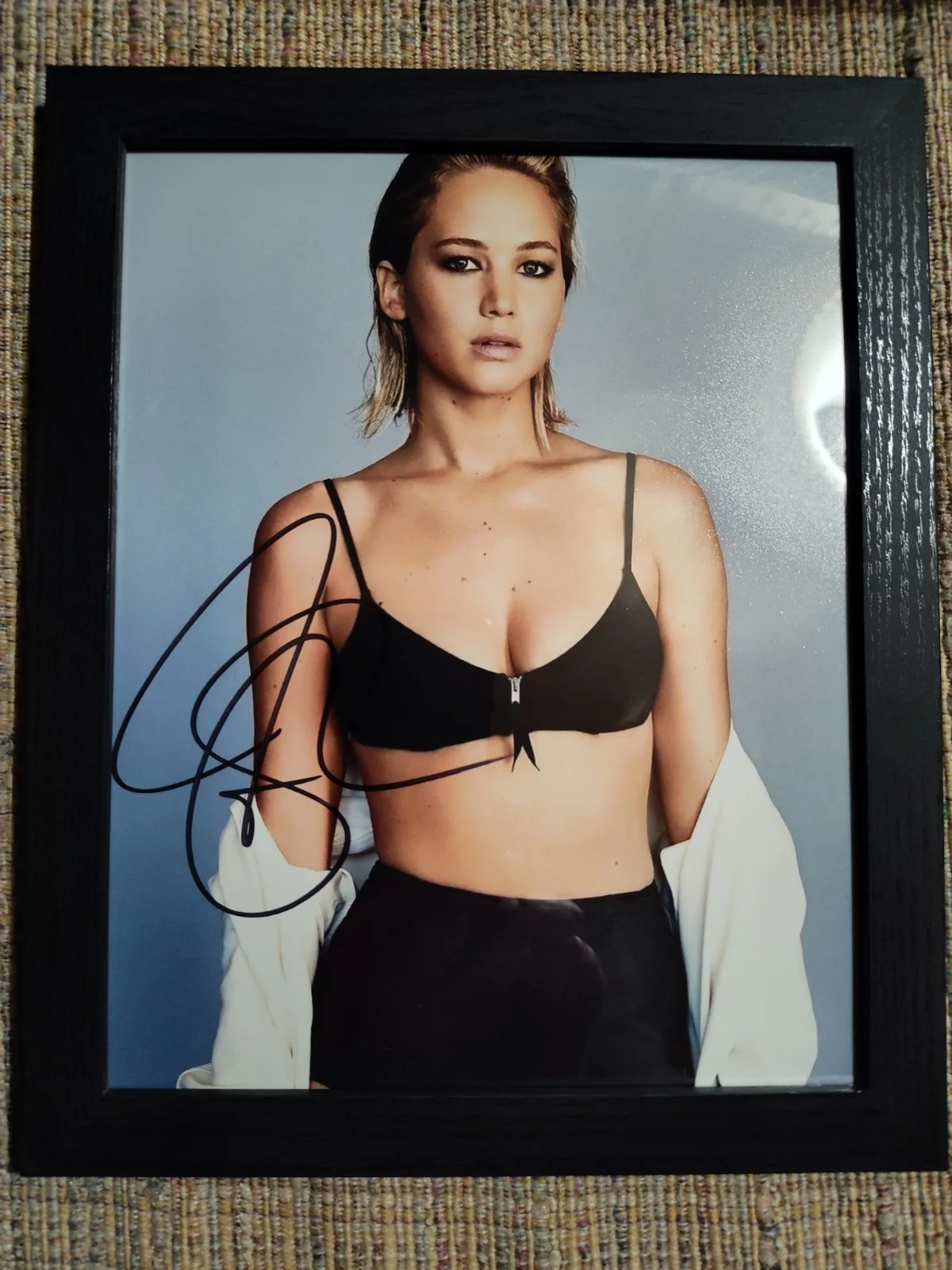 Jennifer Lawrence 8x10 photo signed autograph with certificate, image 2