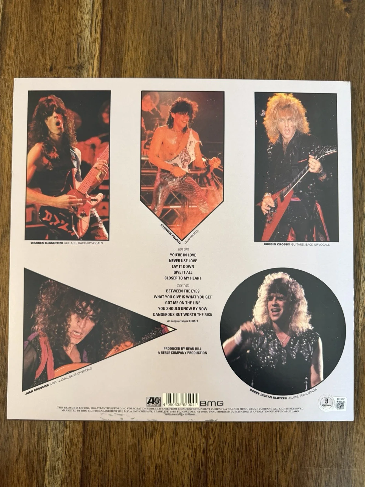Stephen Pearcy & Warren ‘Ratt’ Signed ‘Invasion Of Your’ Vinyl Album Beckett, изображение 2