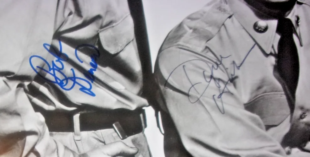 bob denver dwayne hickman — Bob Denver and Dwayne Hickman signed 8x10 photo from Many Loves of Dobie Gillis, изображение 2