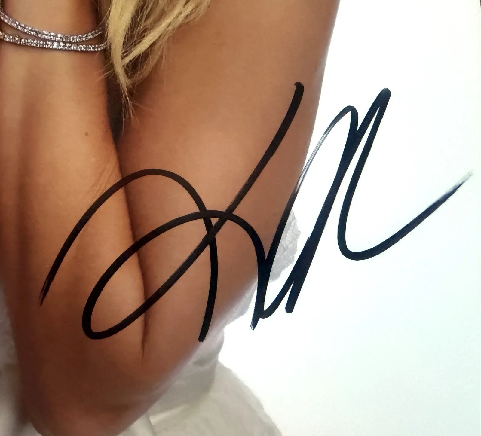 Kaley Cuoco Big Bang Theory signed 8x10 photo read description, изображение 2