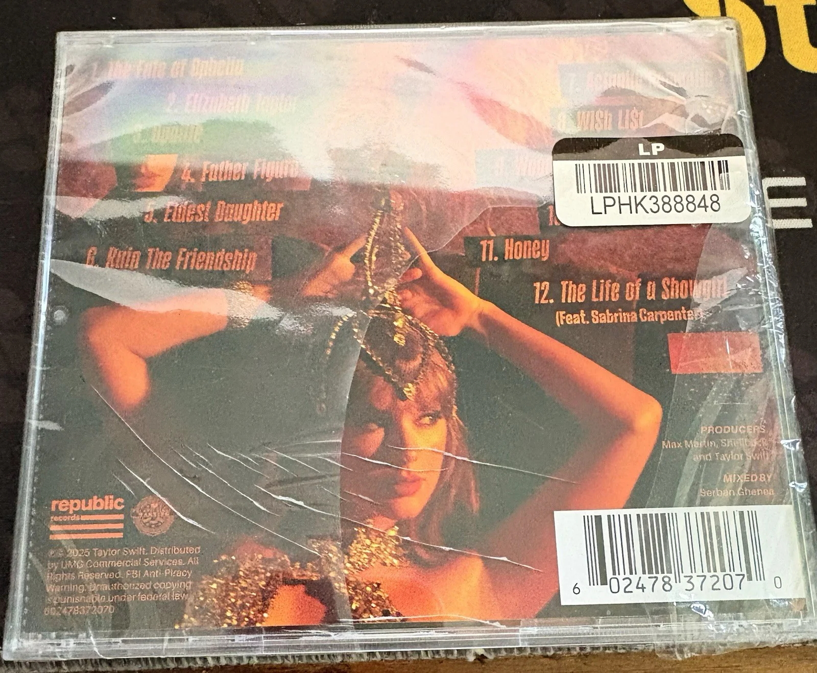 Taylor Swift - The Life of a Showgirl CD + Hand Signed Photo 1 IN HAND, изображение 4