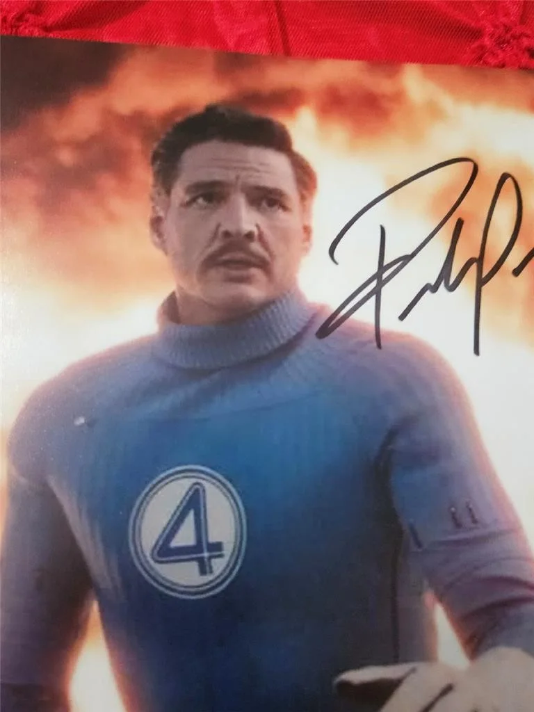 PEDRO PASCAL — PEDRO PASCAL HAND SIGNED AUTOGRAPHED 8X10 PHOTO FANTASTIC 4 FOUR AUTHENTIC COA 2, image 3