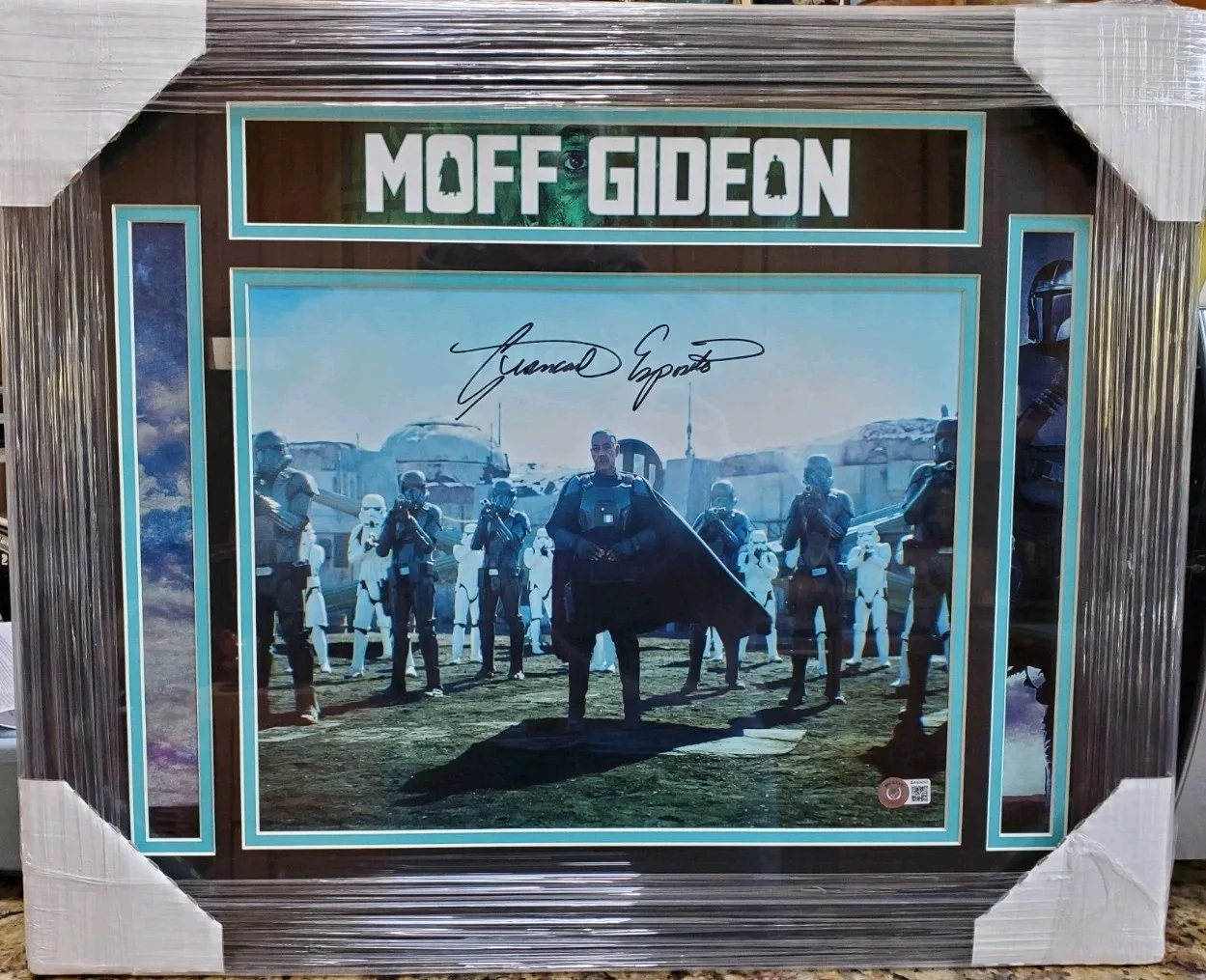 Giancarlo Esposito — NICE FRAMED & MATTED Giancarlo Esposito Star Wars Signed 11x14 Photo BAS COA
