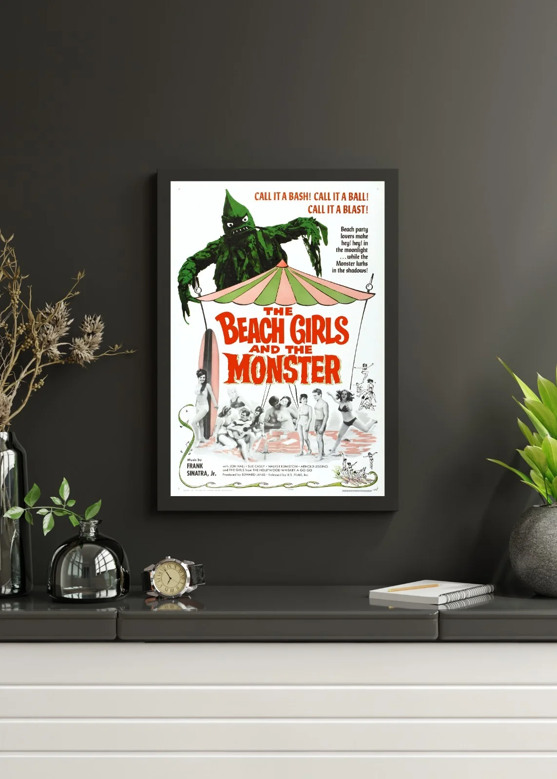 The Beach Girls and the Monster - 1965 Restored 27.2" x 41" US One Sheet Poster, изображение 3