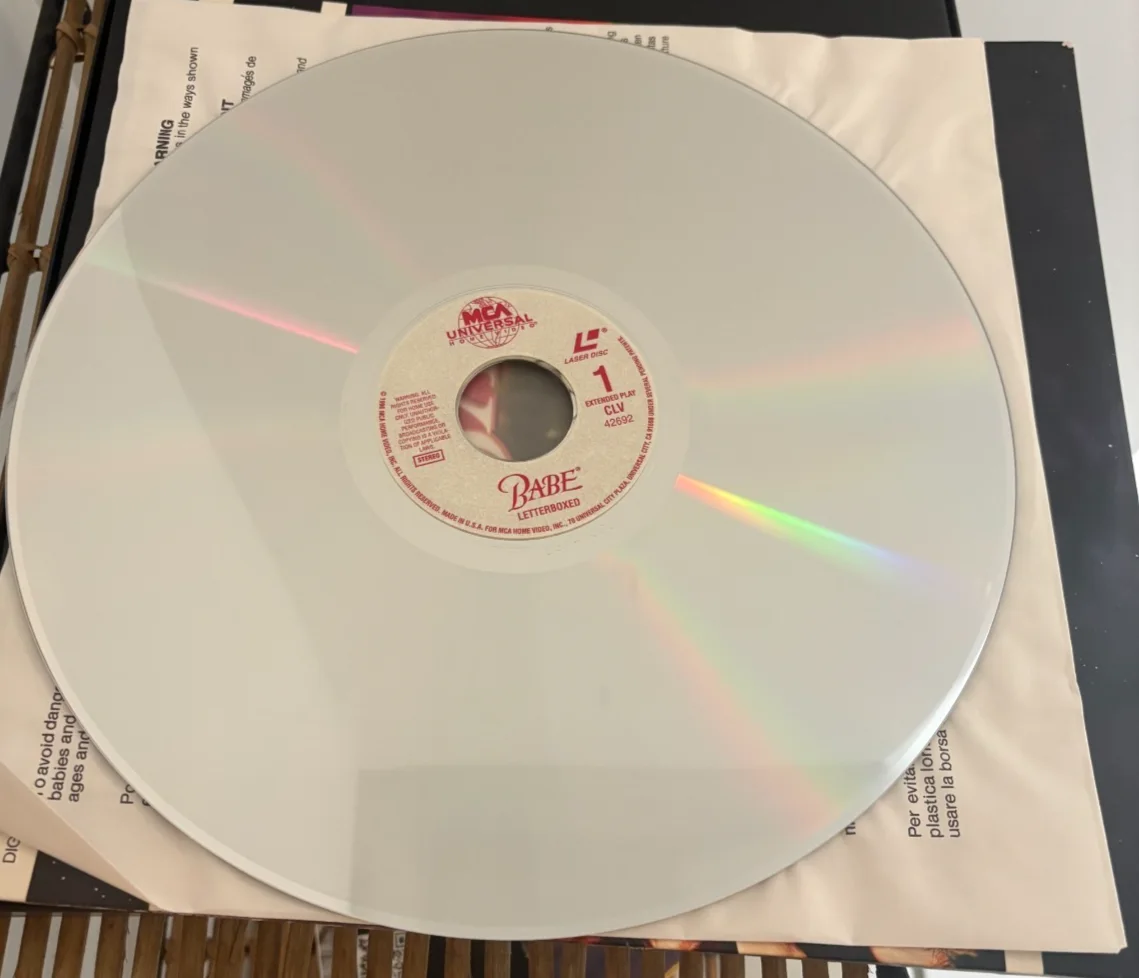 Miriam Margolyes — MOVIE Babe Laserdisc MCA Letterboxed Edition SIGNED Maa & Fly Miriam Margolyes &, image 4