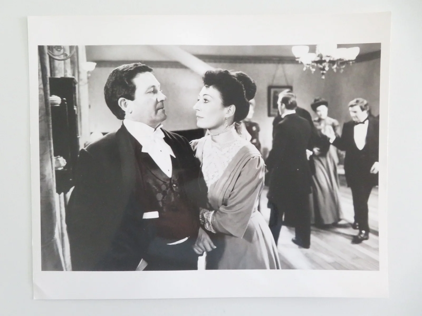 The Dead Movie Still Photo Lot Of 3 Angelica Huston Colm Meaney 1987, изображение 5