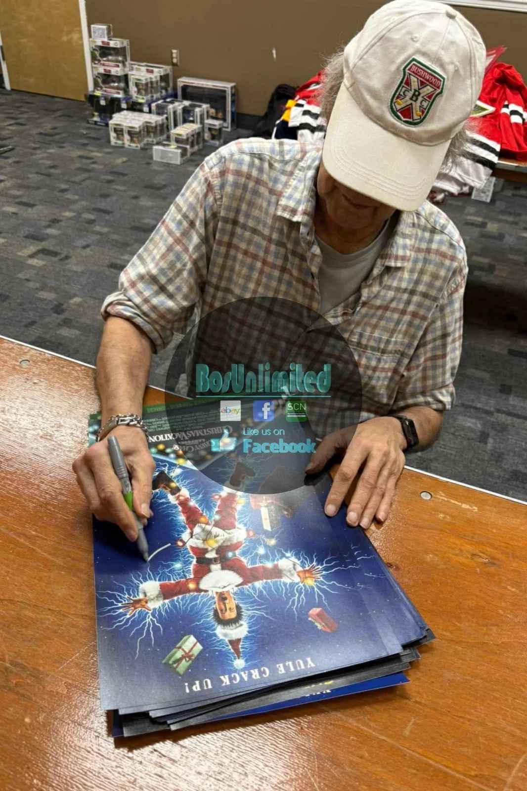 Chevy Chase — Chevy Chase SIGNED 11x17 Christmas Vacation Photo EXACT PROOF JSA COA A, image 3