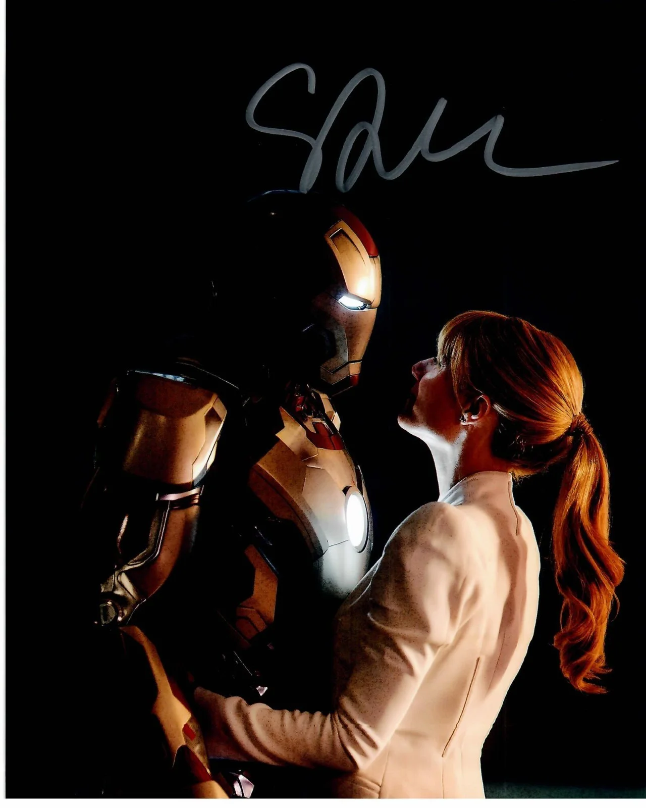 Gwyneth Paltrow — Gwyneth Paltrow Iron Man 3 As Pepper Potts Actress Signed 8 x 10 Photo TTM COA