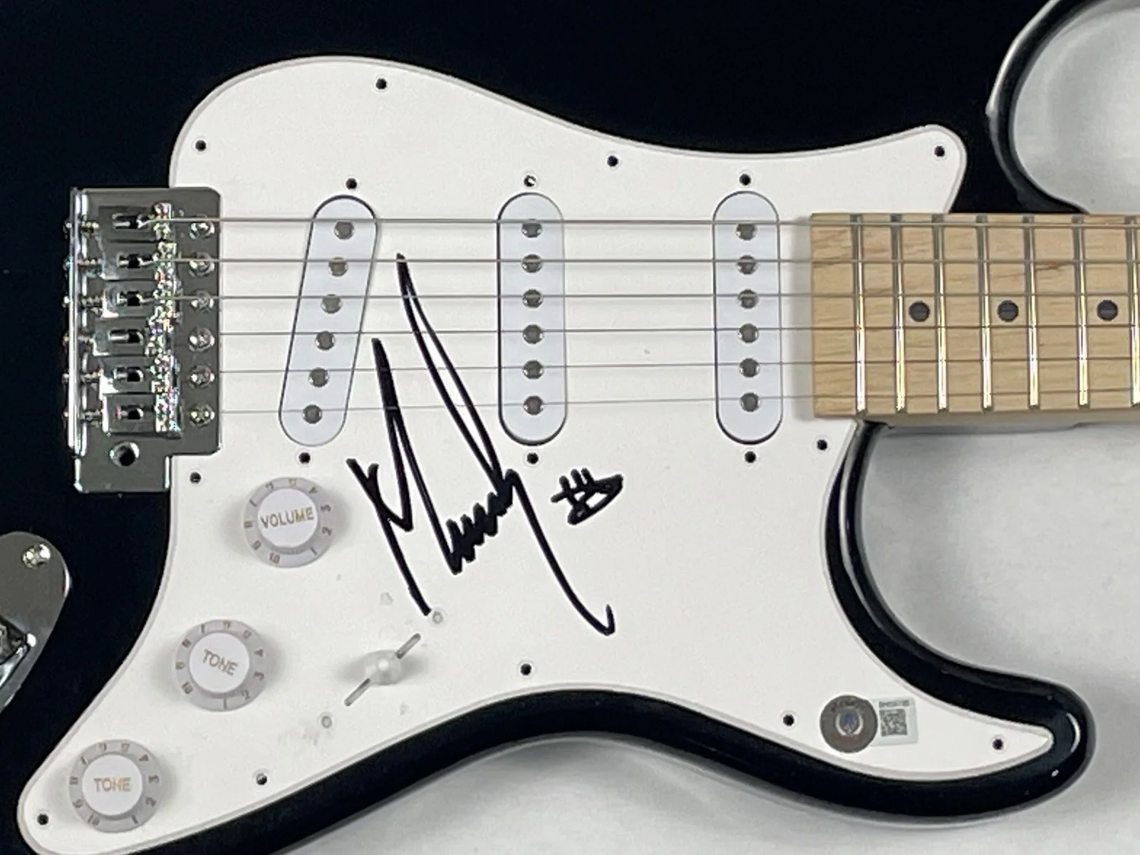 James Munky Shaffer KORN Signed Autograph Electric Guitar Guitarist Beckett COA, изображение 3