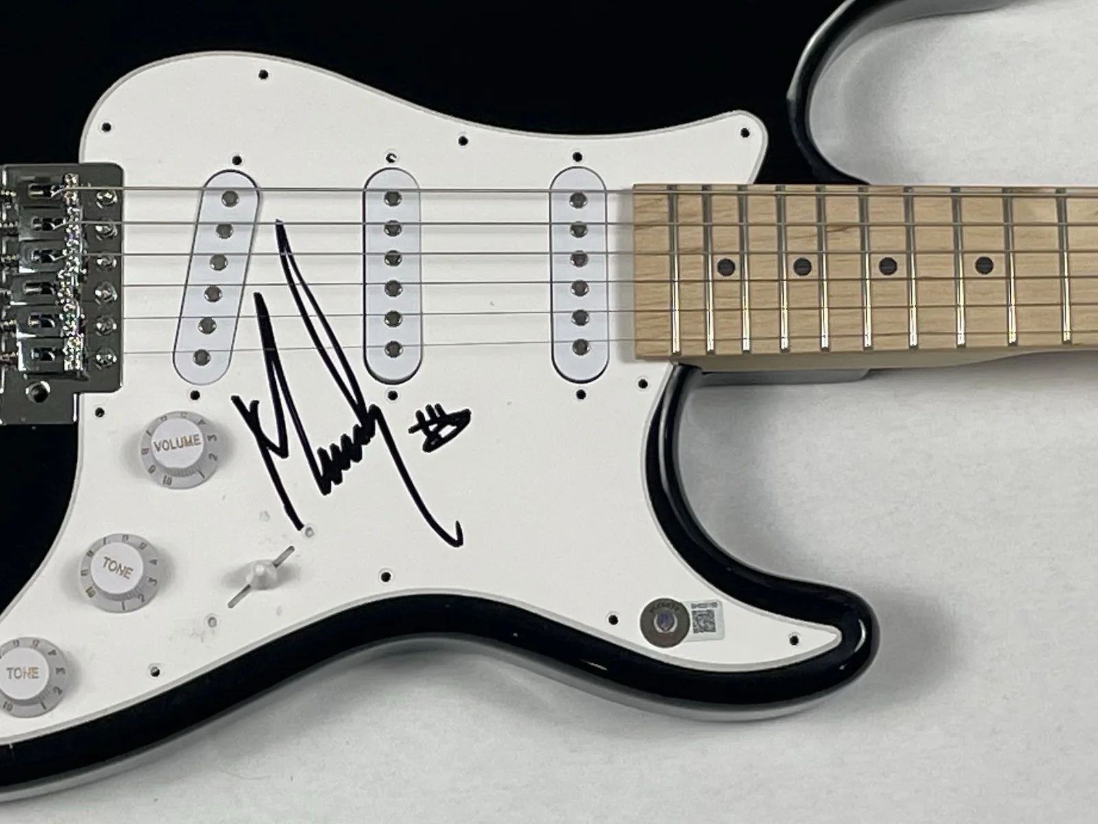 James Munky Shaffer KORN Signed Autograph Electric Guitar Guitarist Beckett COA, изображение 4