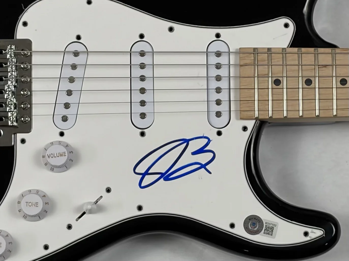 Joe Bonamassa Signed Autograph Electric Guitar Blues Rock Guitarist Beckett COA, изображение 4