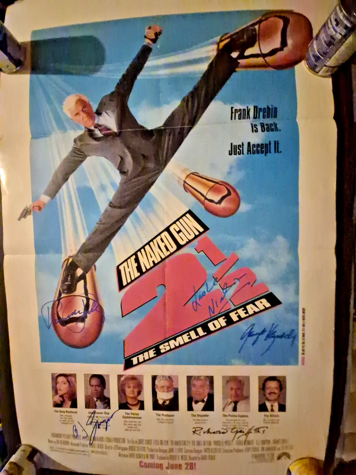 SEE BELOW — THE NAKED GUN 2-1/2-CAST SIGNED , 1-SHEET MOVIE POSTER ekim