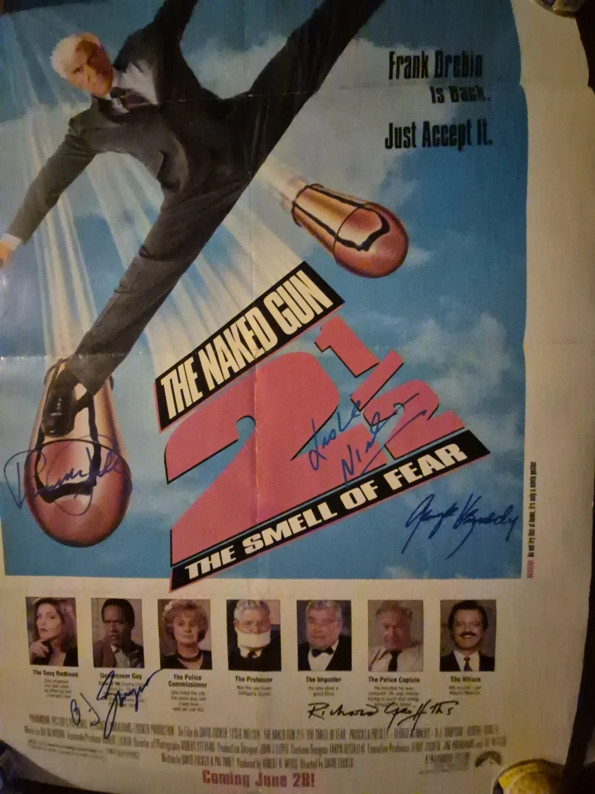 SEE BELOW — THE NAKED GUN 2-1/2-CAST SIGNED , 1-SHEET MOVIE POSTER ekim, изображение 2