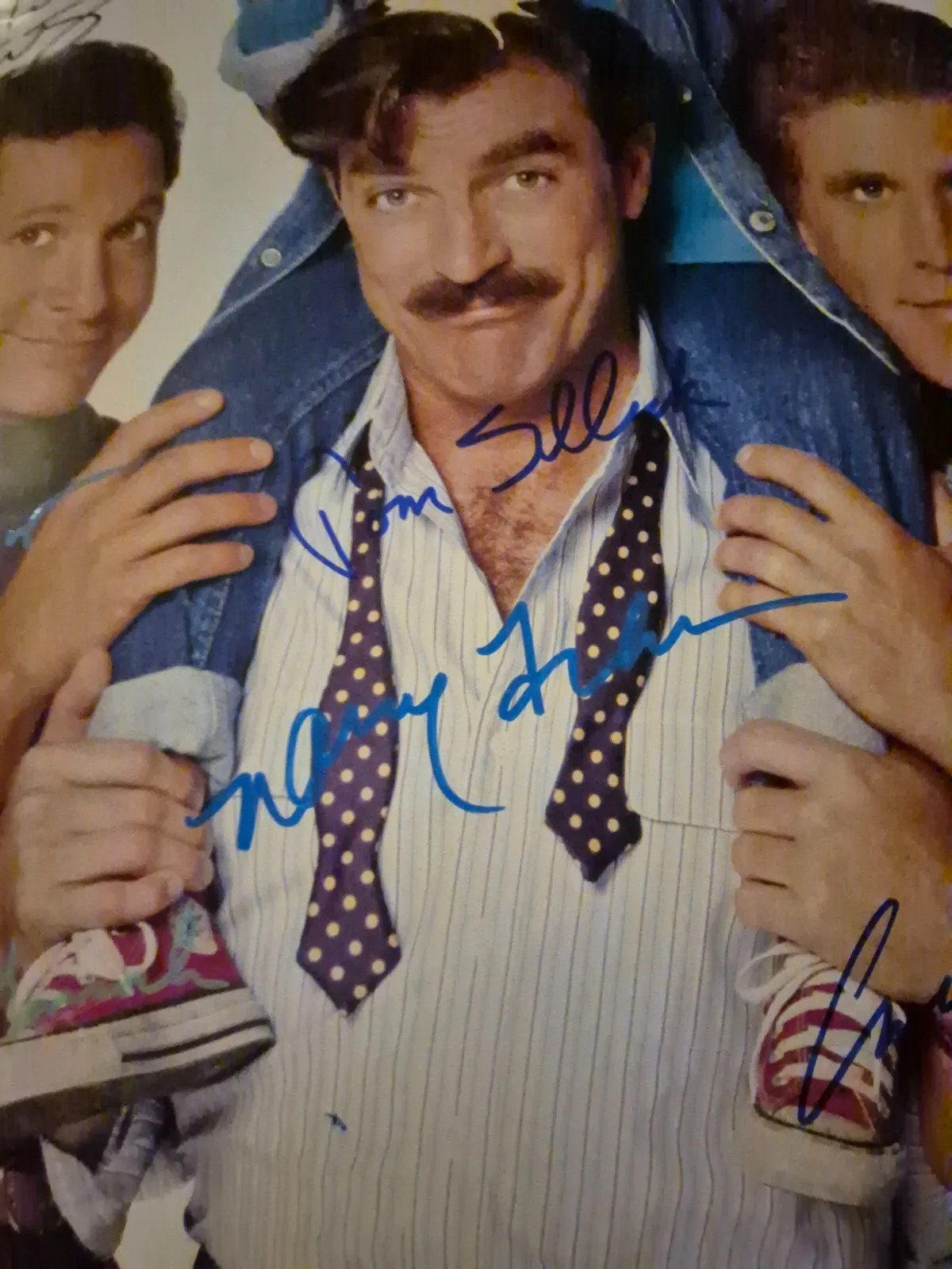 SEE BELOW — two MEN AND A LITTLE LADY CAST SIGNED -1-SHEET MOVIE POSTER-w/COA ekim, изображение 3