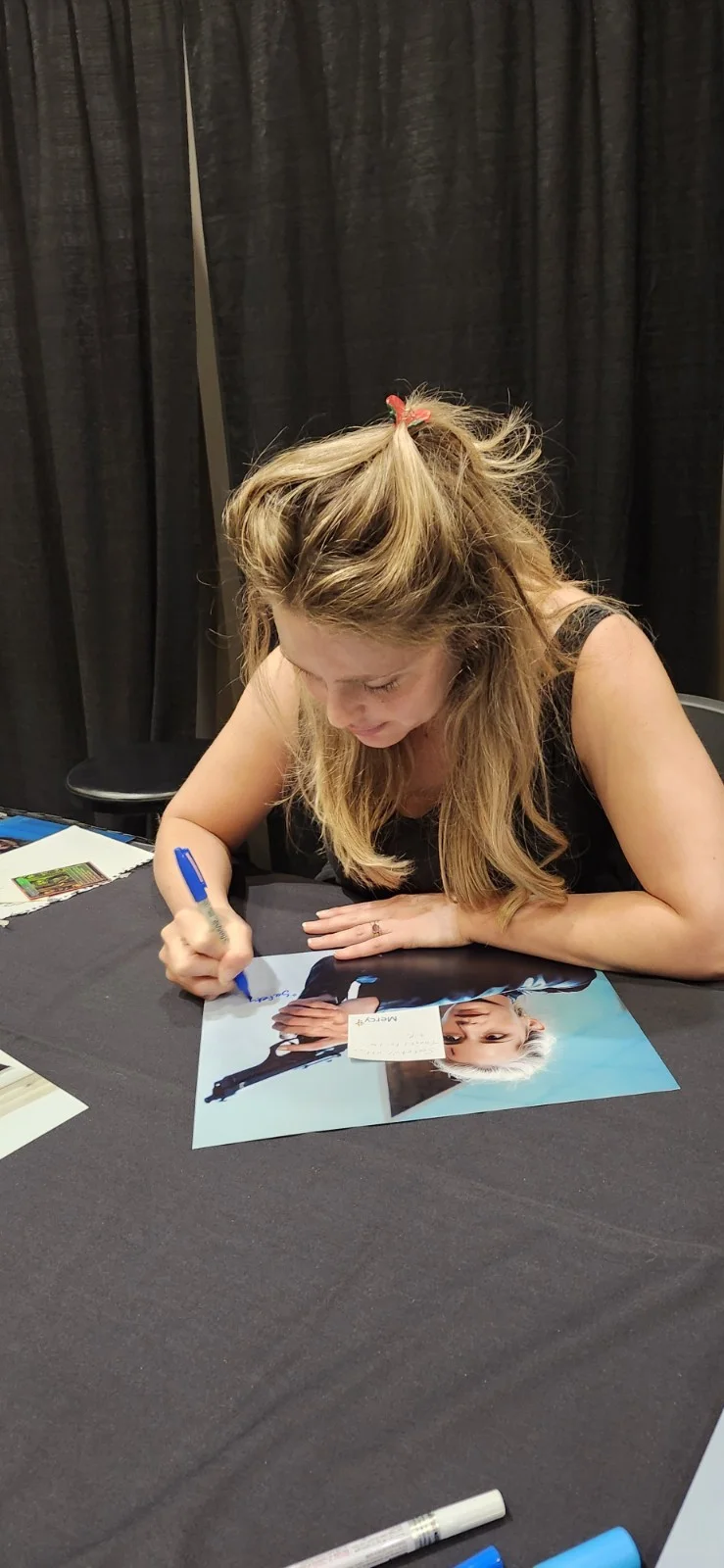 Jessica Rothe — Jessica Rothe Happy Death Day signed autographed 11x14 photo w/quote. JSA Cert, изображение 5